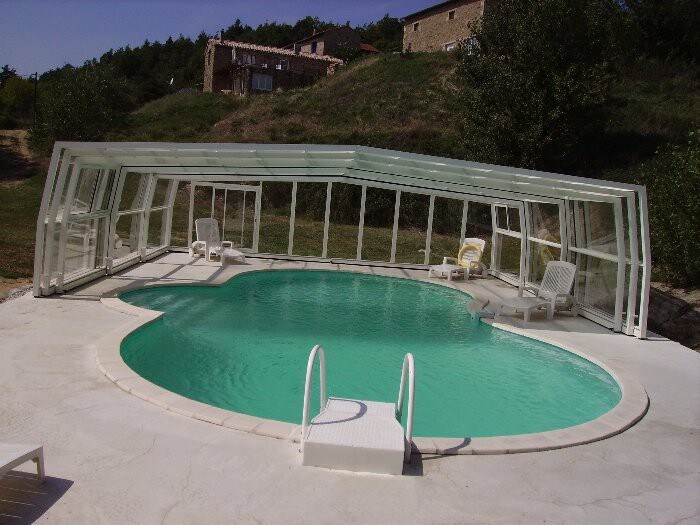 gite de 90 m² avec piscine sécurisée