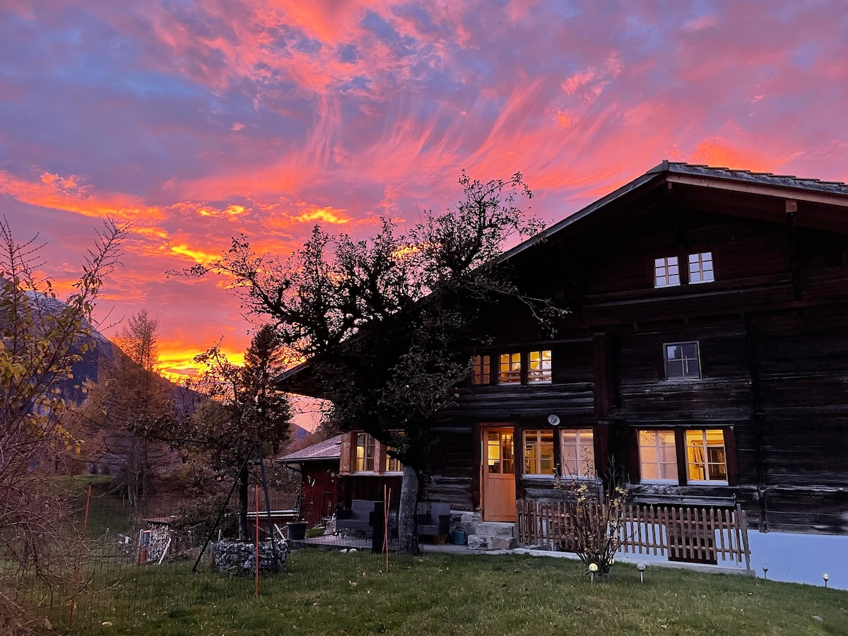 3-Bedroom Apartment in a Chalet Grindelgrat