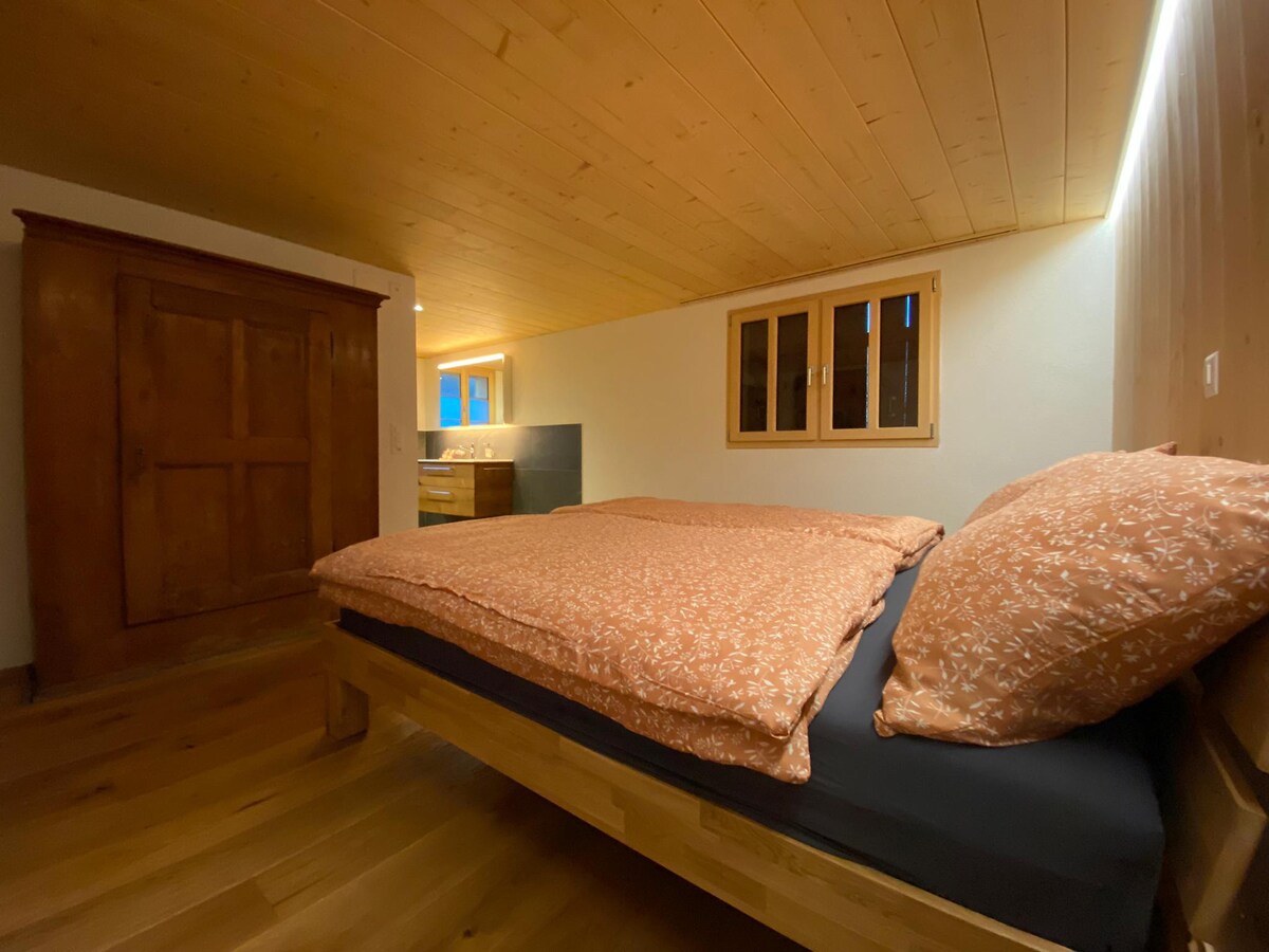 3-Bedroom Apartment in a Chalet Grindelgrat
