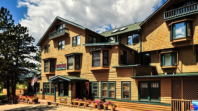 Charming studio at lodge in Estes Park, by.