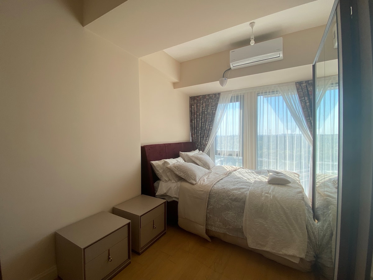 Luxurious 2-bedroom apartment in Venezia residence