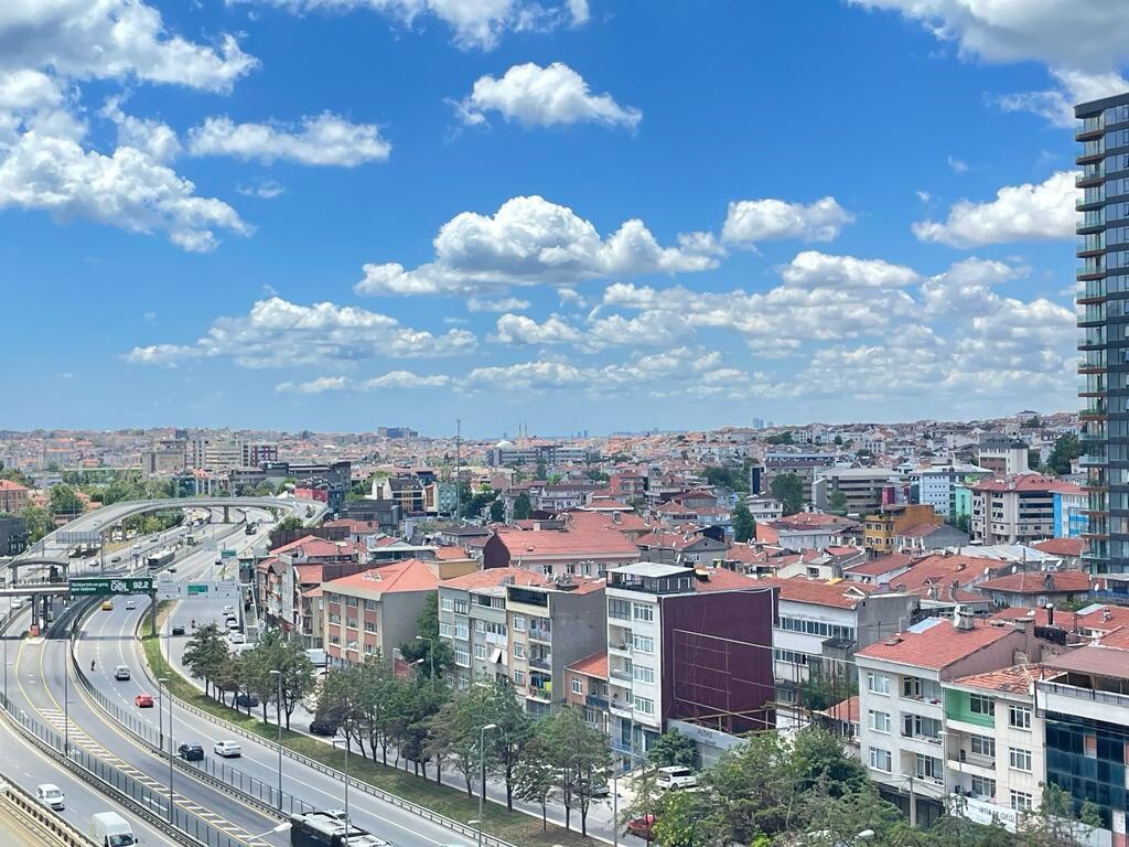 位于Kadıköy市中心的舒适和信任地址……