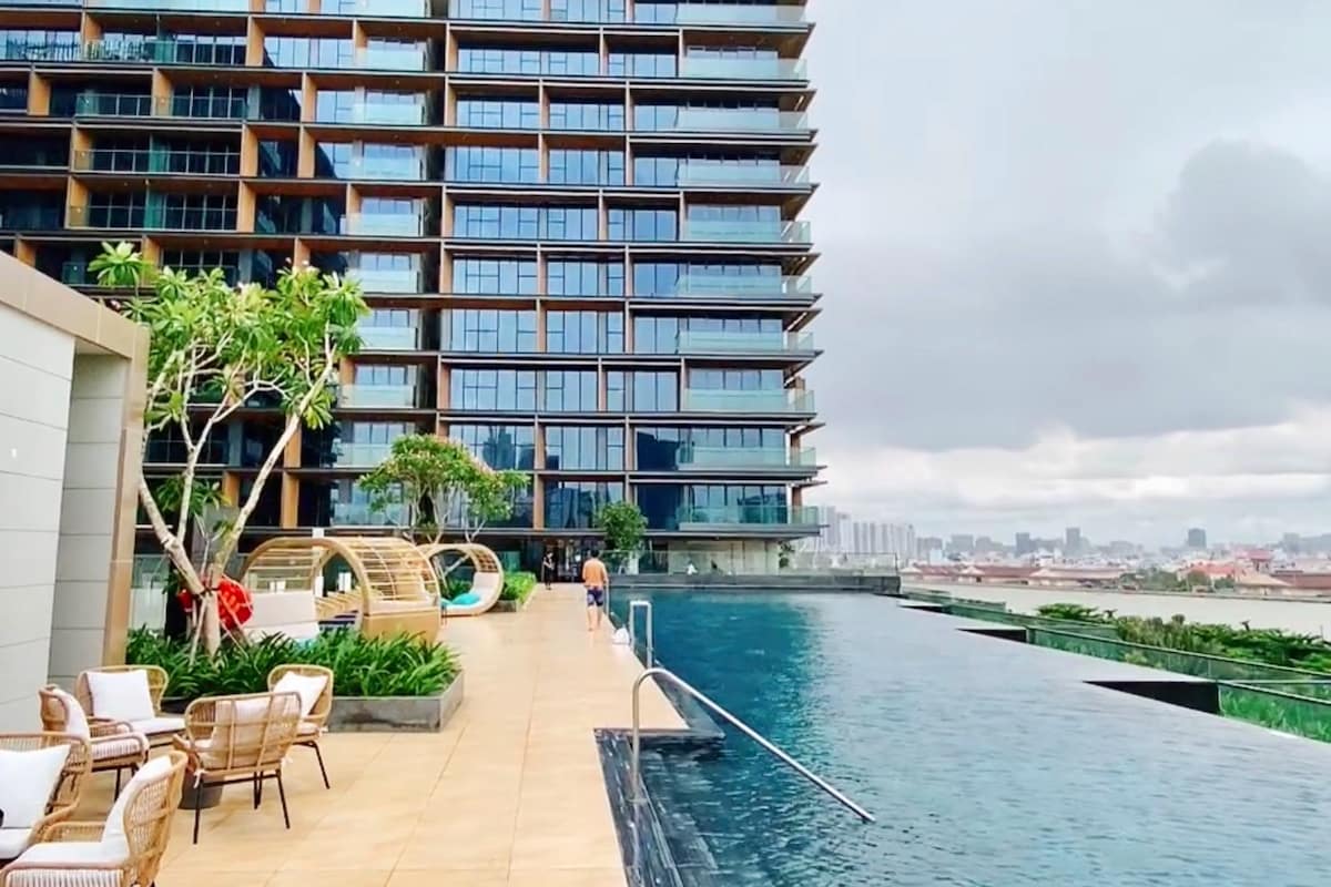 胡志明市的3卧室大型公寓，带令人惊叹的游泳池