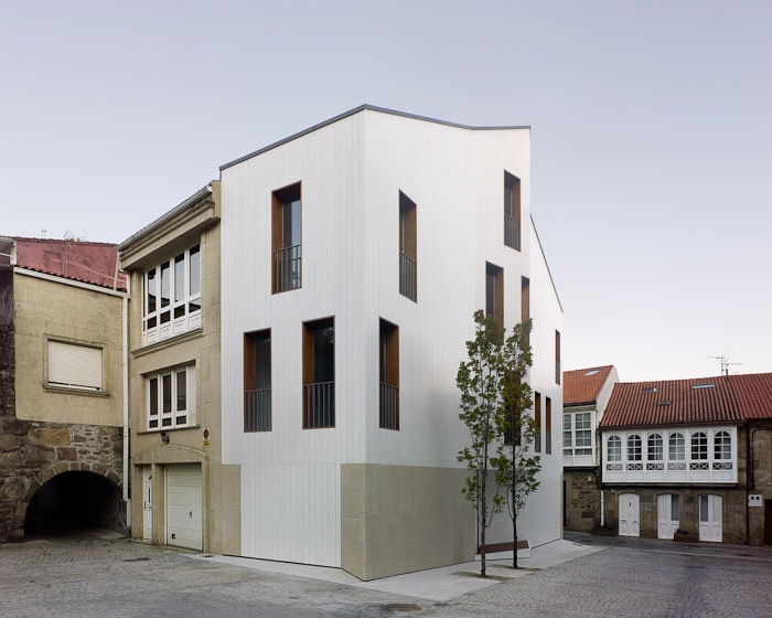 2-Bedroom Design House in the centre of the town