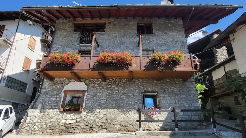 Chef-Lieu, Aosta的民宿