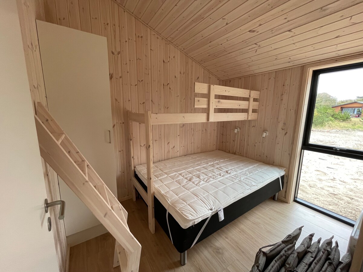 Nyt sommerhus med sauna, spa og lader til el-bil
