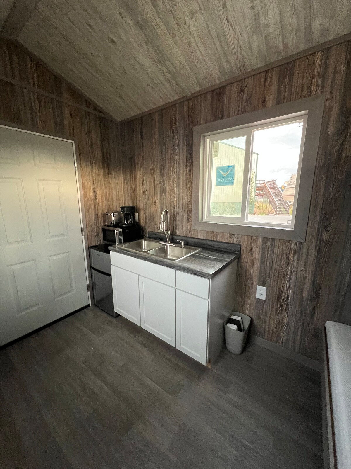 Sturgis微型住宅，带独立卫生间/淋浴间