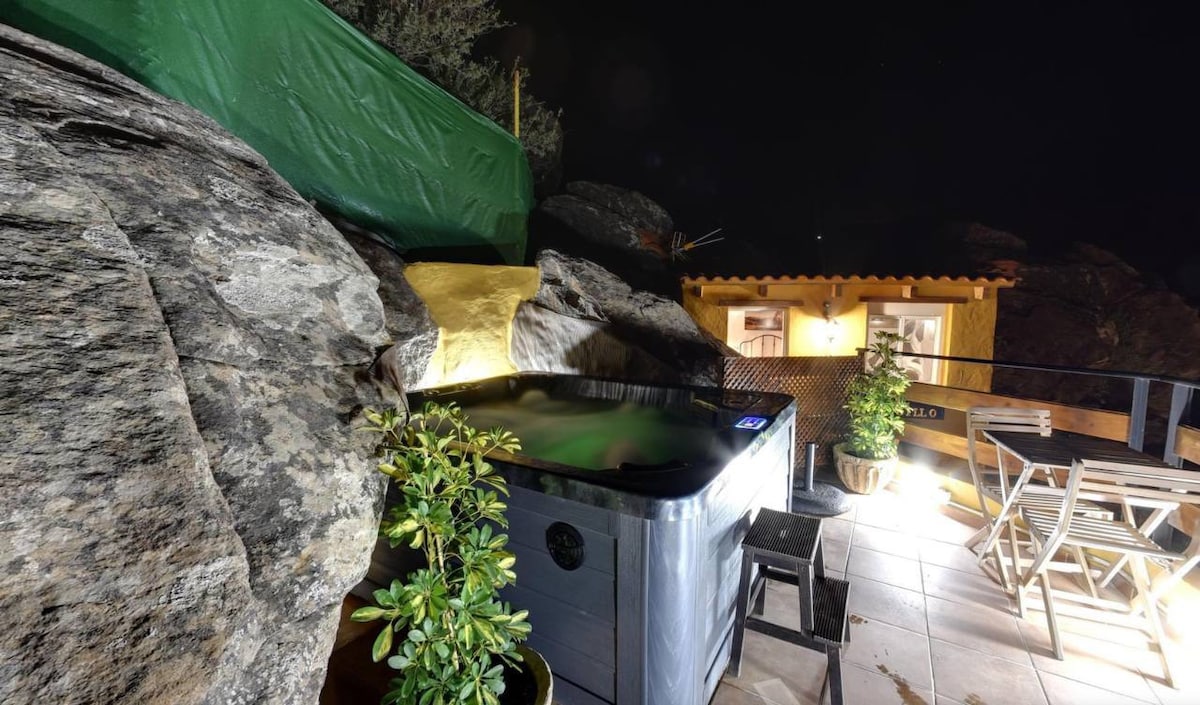 Villa les Tirjanas ，带泳池、yakuzzi、烧烤架