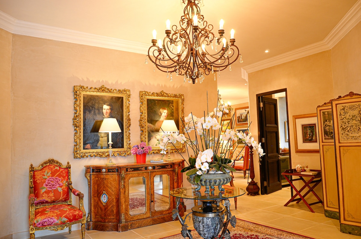 Serene Villa Luxury Experience
