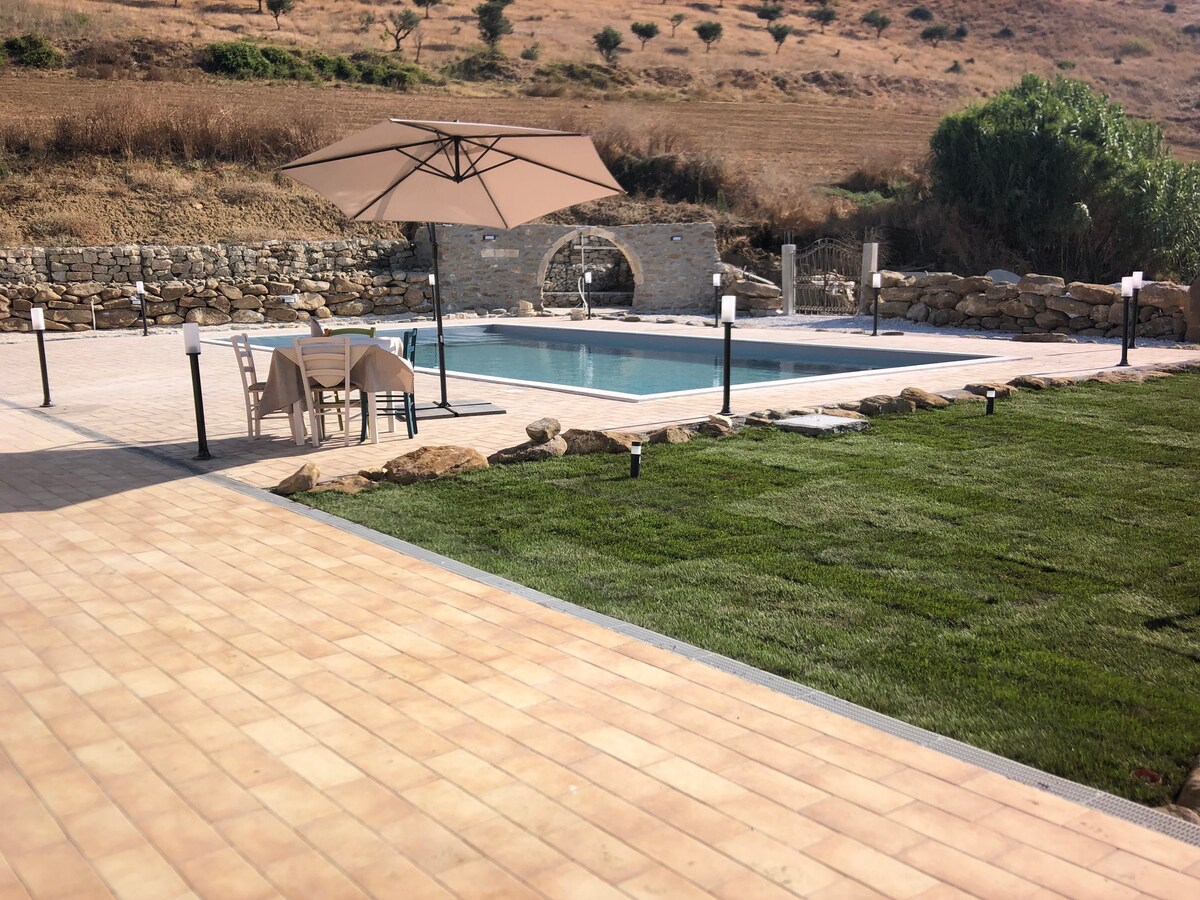 AGRITURISMO AGROBIOLOGICO CON PISCINA ARABA 3