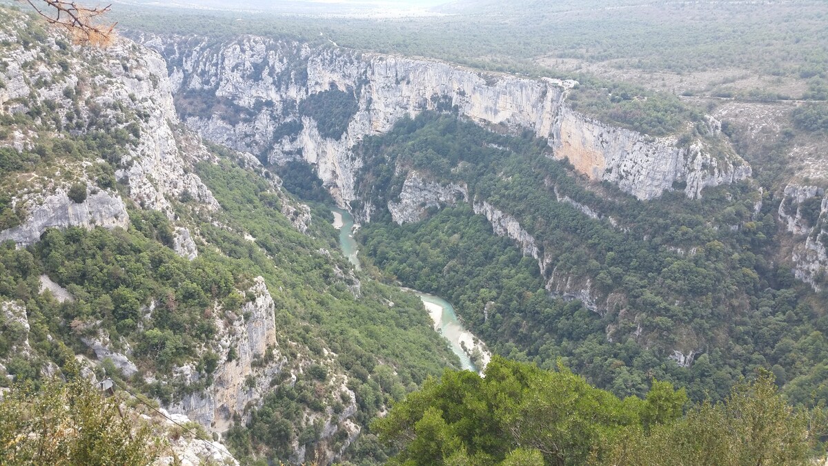 Charmant Studio Vue magnifique au coeur des gorges