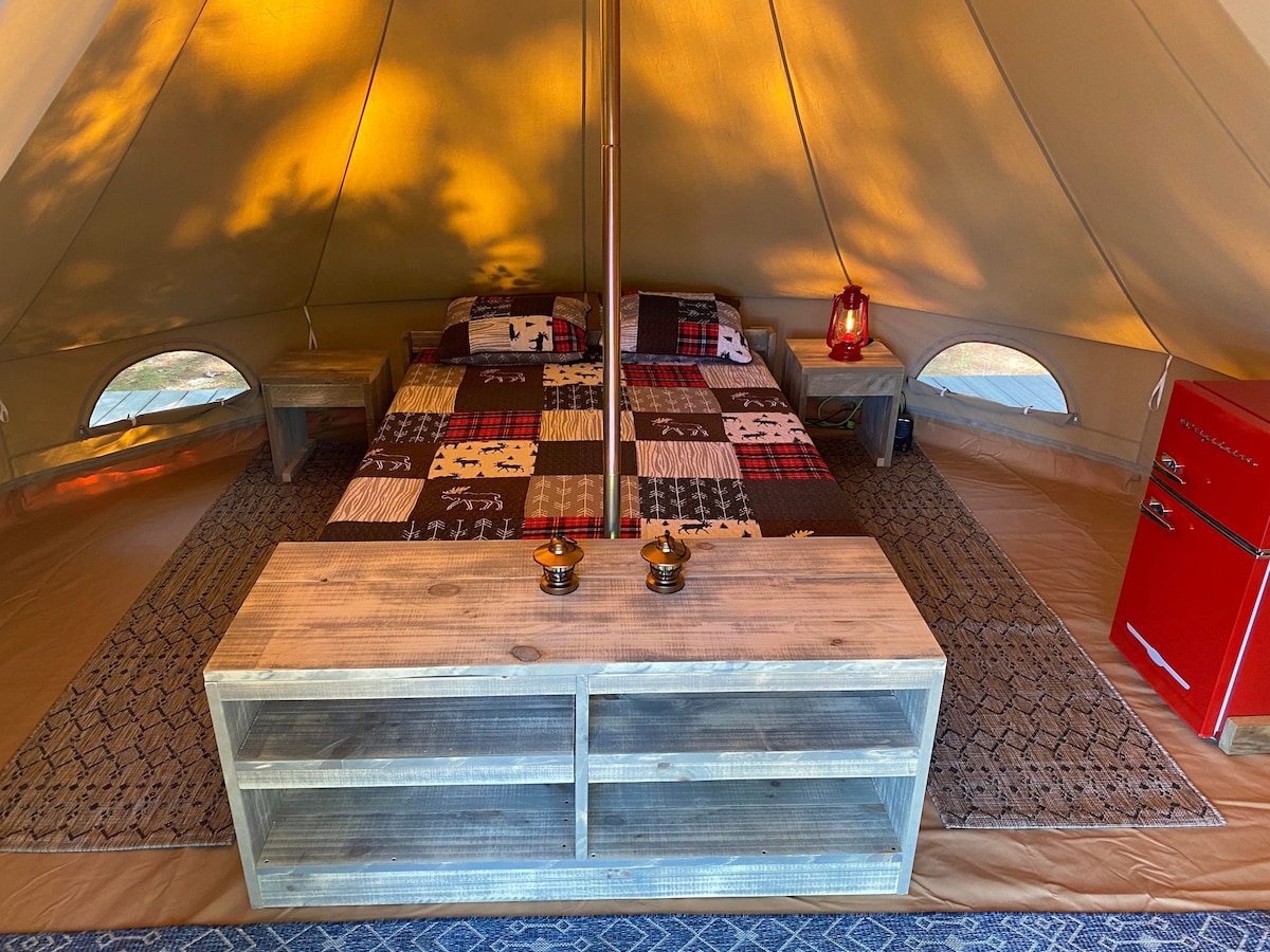 舒适的豪华露营帐篷，可容纳3位房客