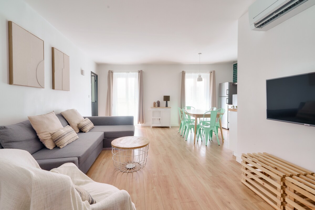 Nocnoc Le Chouchou - stylish 1 bedroom, up to 6