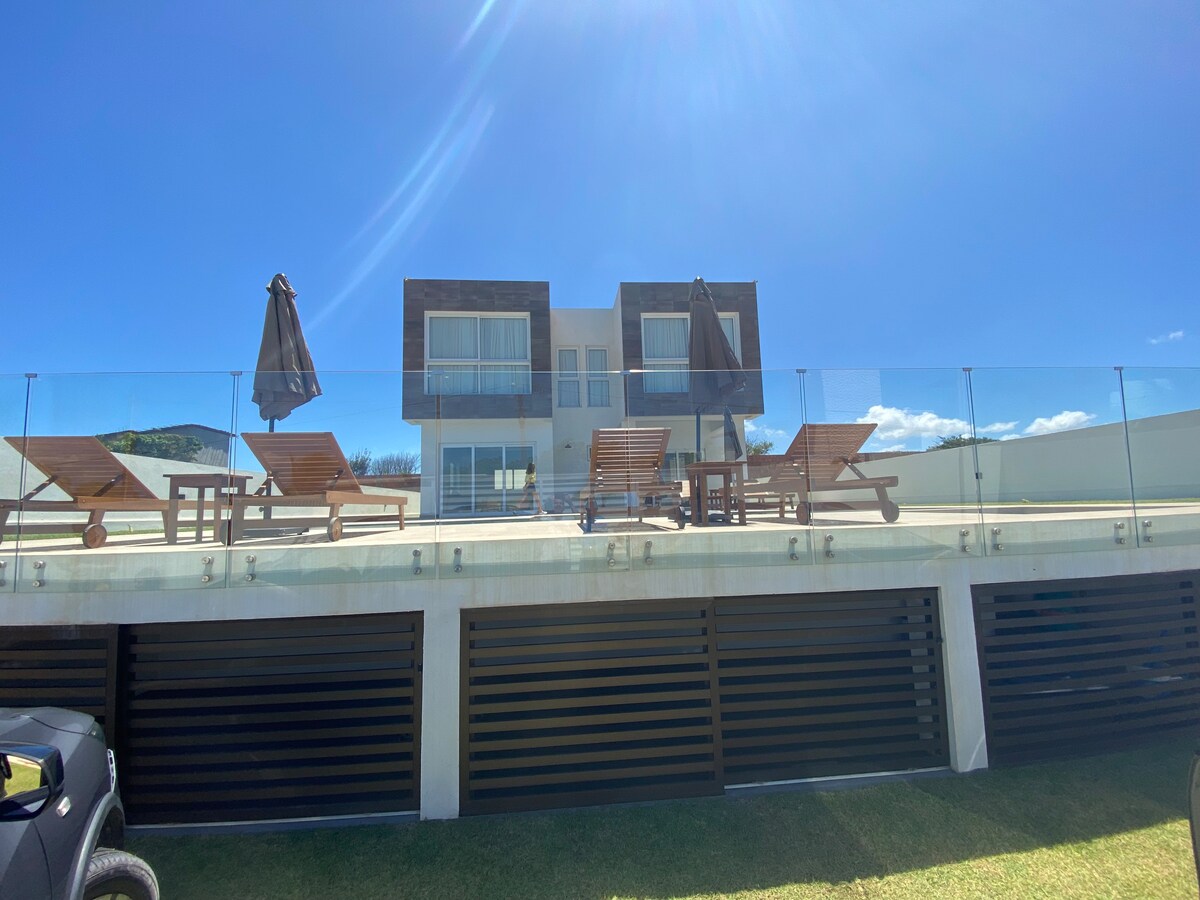 Pipa Magnifique villa moderne en front de mer