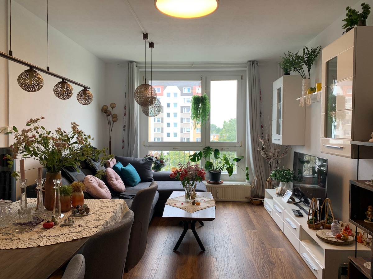 Lovely Sofa-Bedroom in Lichtenberg