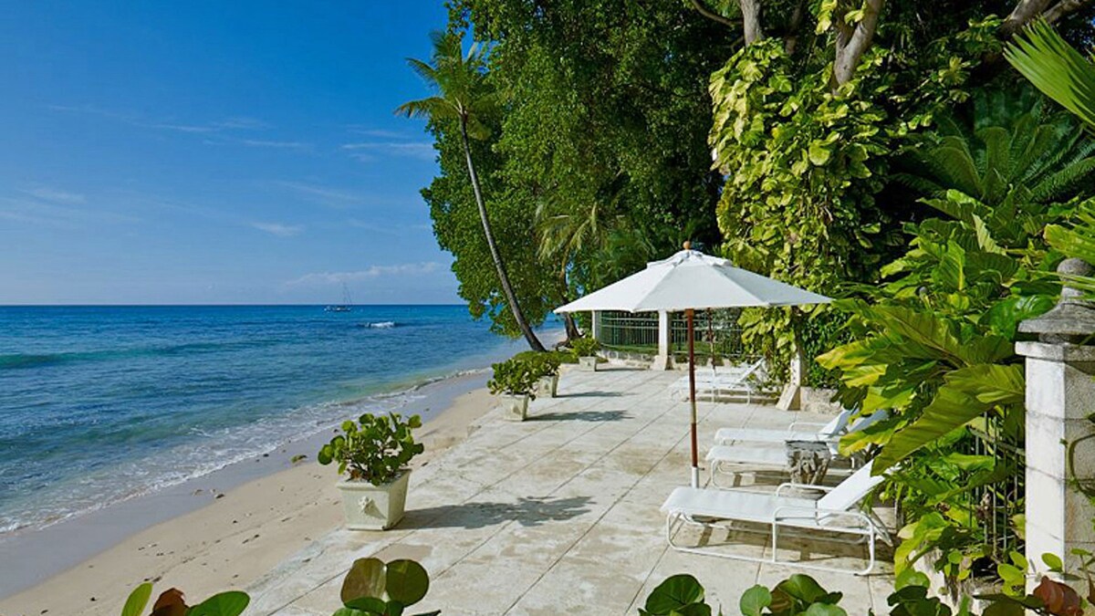 Unforgettable Barbados Beachfront Villa
