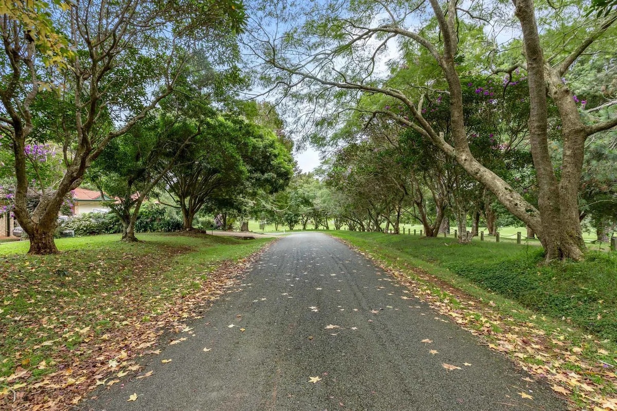 Golf Course Retreat Mountain Sanctuary