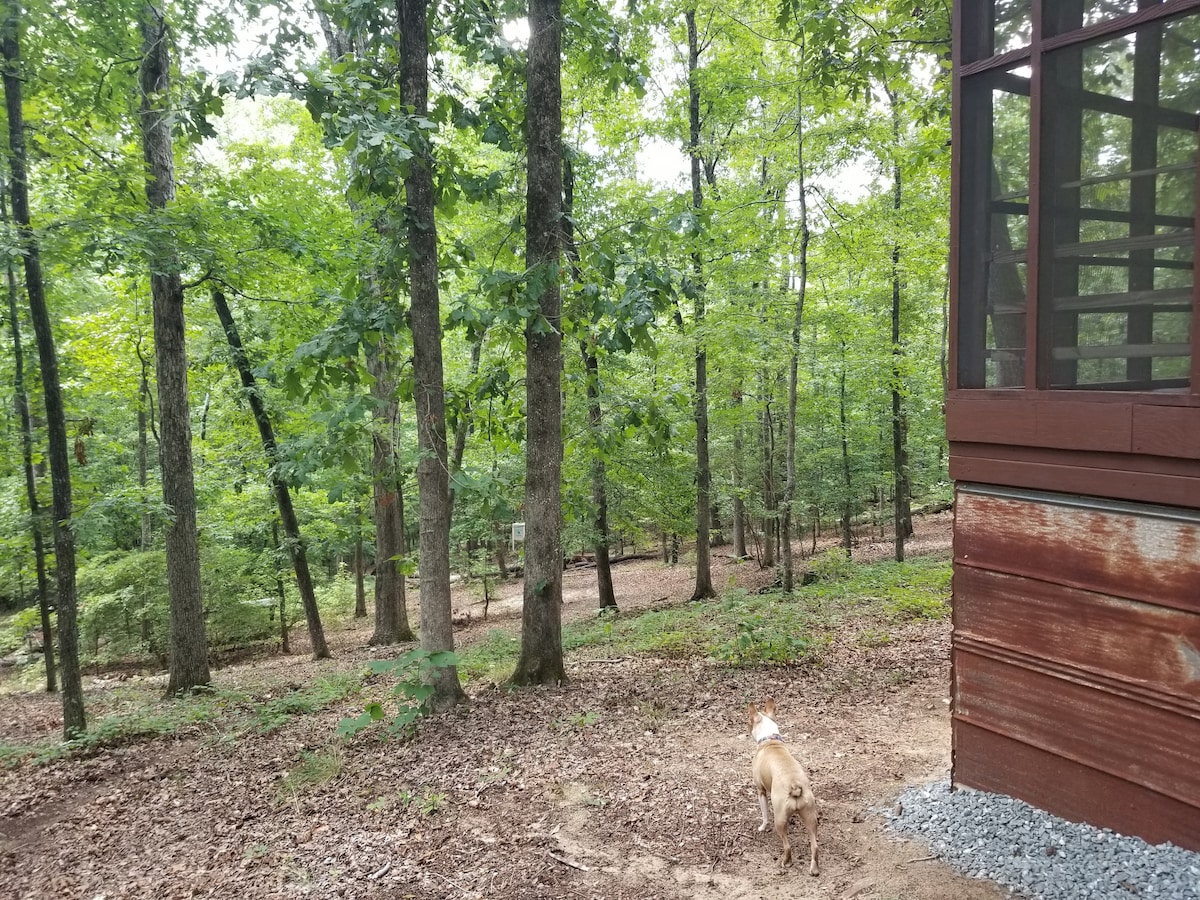 Rest & Relax in our tiny house in the woods!