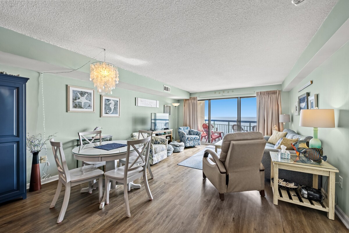 Oceans 1011 - Great Views - 2 Bedrooms-Oceanfront