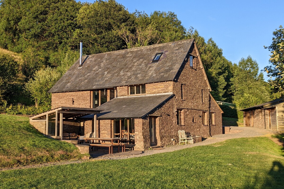 布雷肯灯塔（ Brecon Beacons ）的壮丽景色