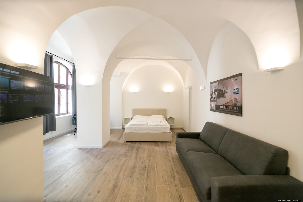 特伦托大教堂（ Piazza Duomo Trento ）带露台的公寓