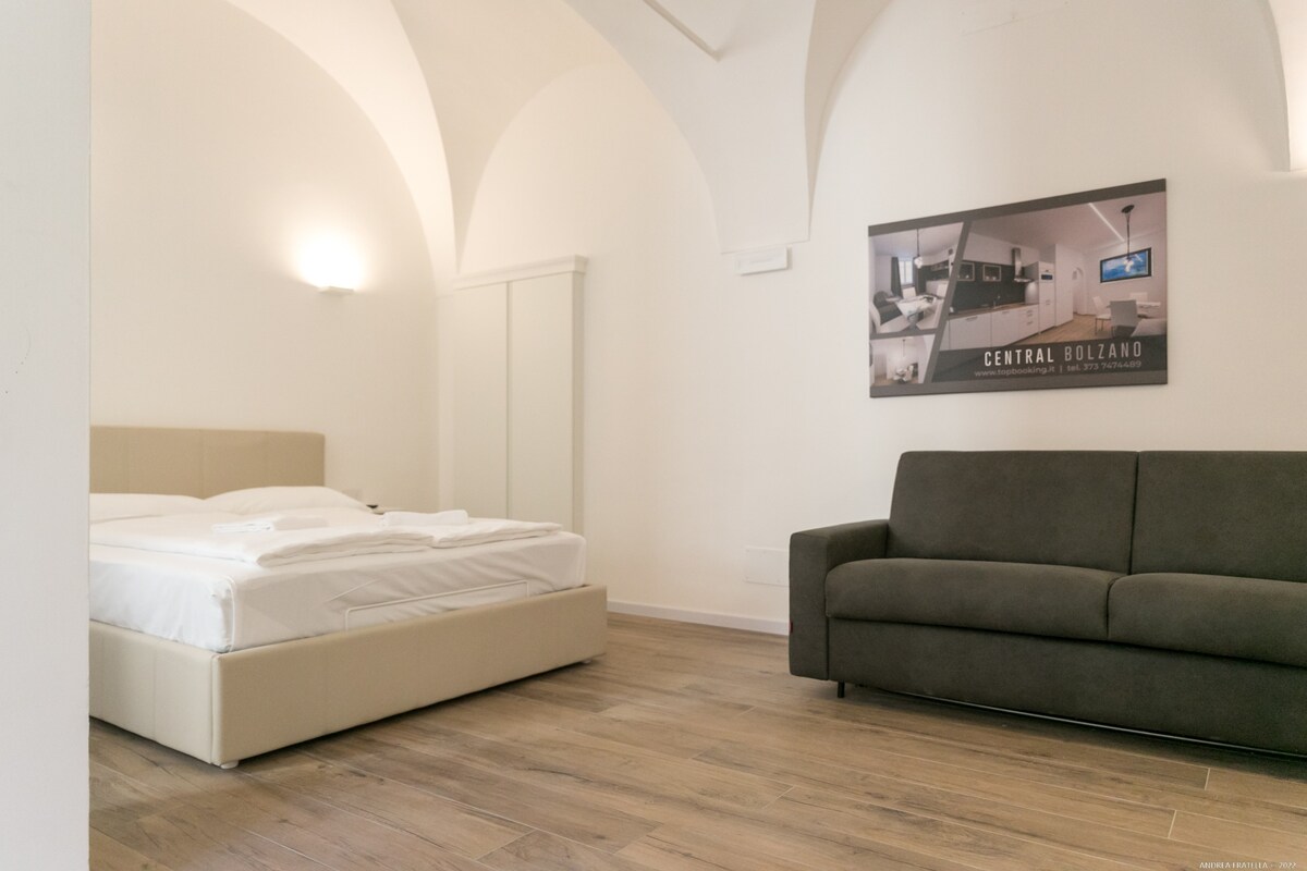 特伦托大教堂（ Piazza Duomo Trento ）带露台的公寓