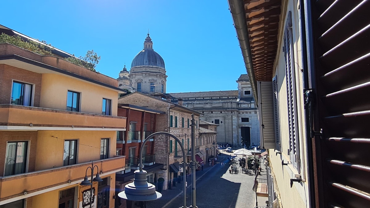 位于Santa Maria degli Angeli市中心