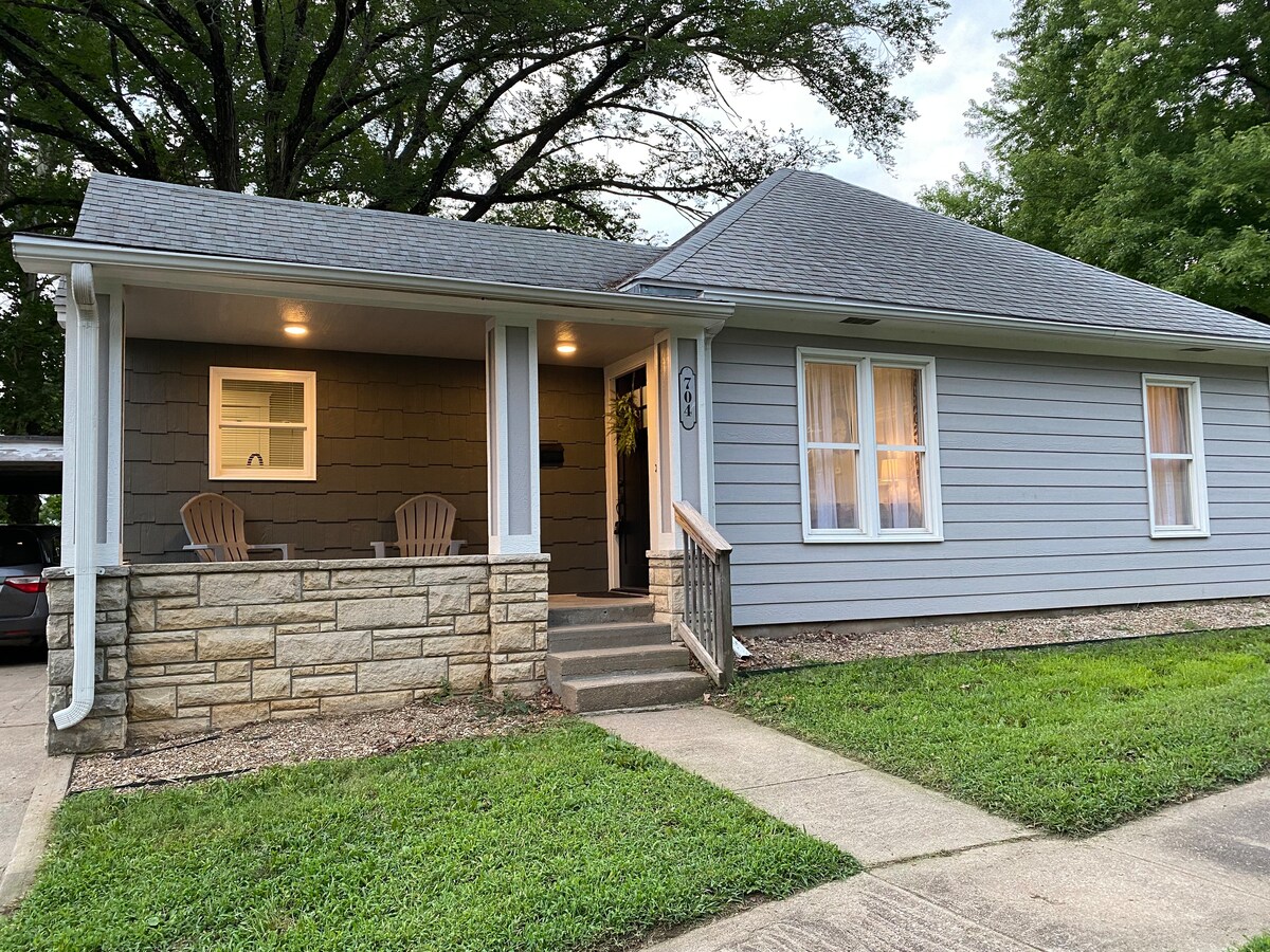 Cozy and Clean 2 bedroom 1 bath house