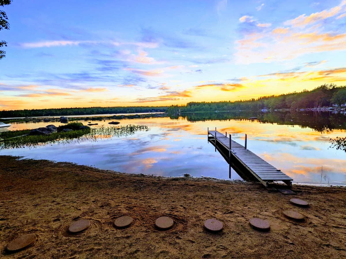 Serene lakefront living.  Two bedroom cottage.