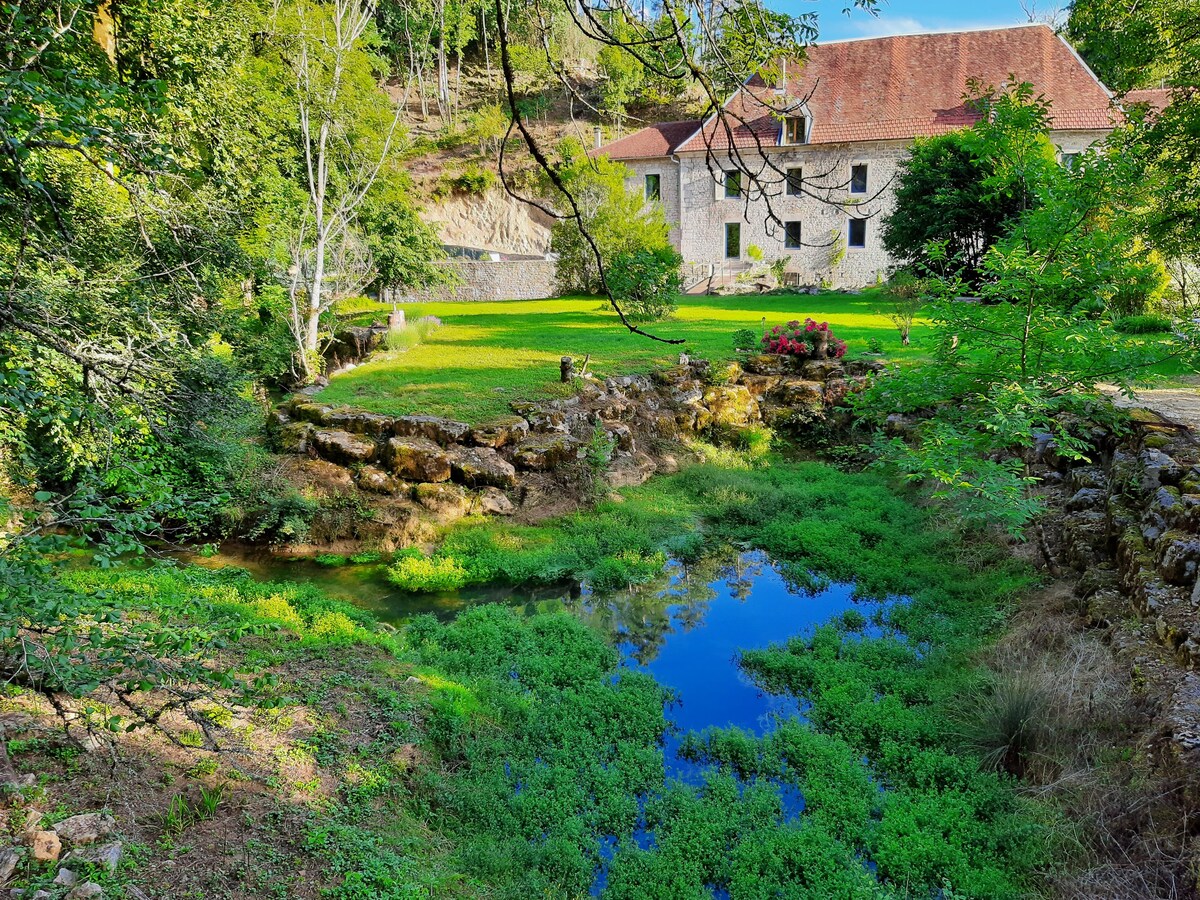 La chambre du pilote au Moulin de la Source