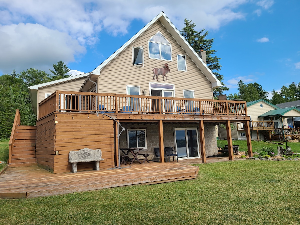 Spread out in our 3 bedroom lakefront walkout!