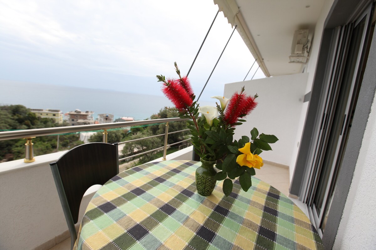 Apartment with sea view-Hotel Erviliano