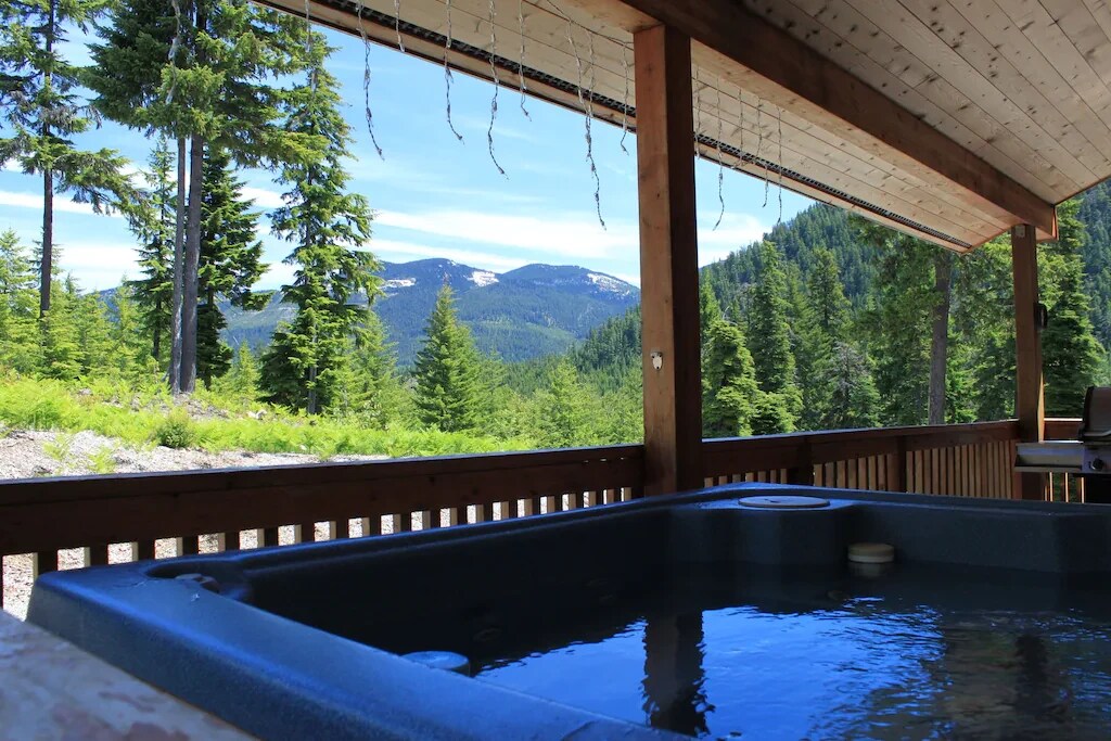 斯诺夸尔米山口小屋（ Snoqualmie Pass Lodge ） -卡切斯湖（ Lake Kache