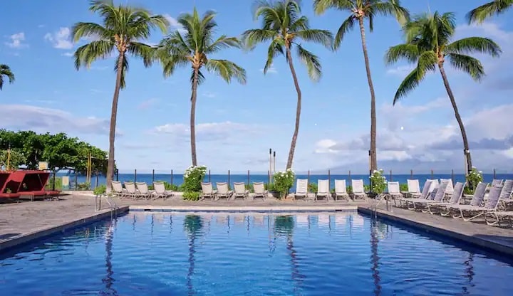 位于Oceanfront Aston Kaanapali Shores度假村的公寓