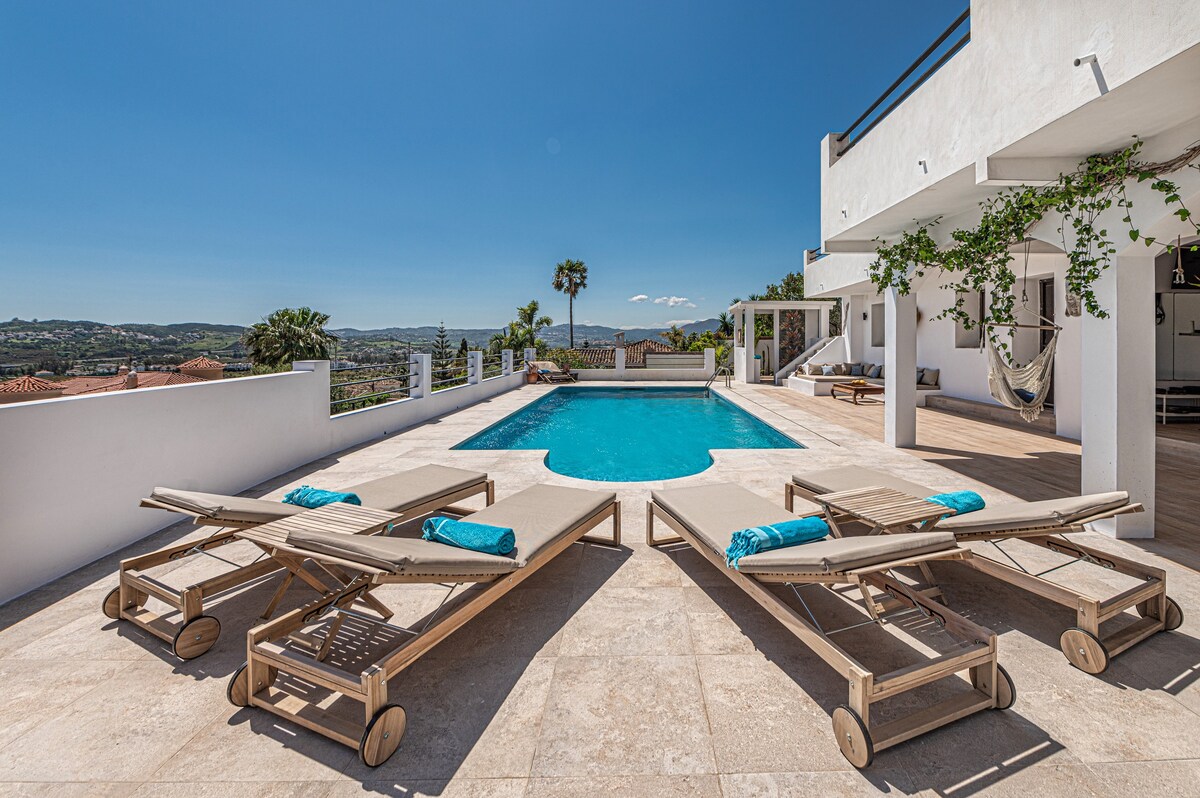 Luxury Villa With Breathtaking Views Mijas Costa