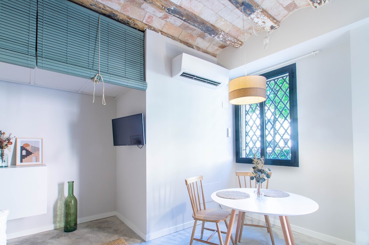 Argenta Apartment by BHomesCostaBrava