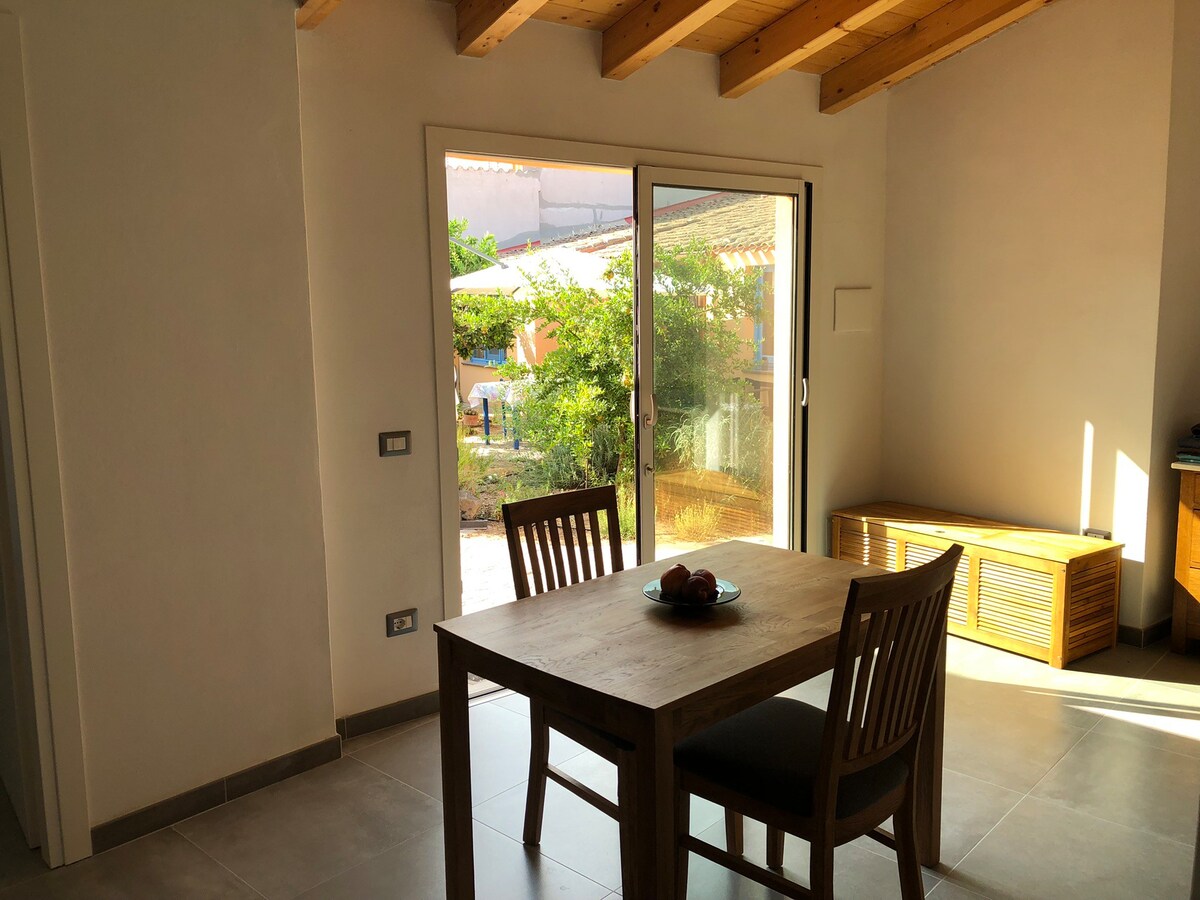 Gateway to Sinis, Guestsuite