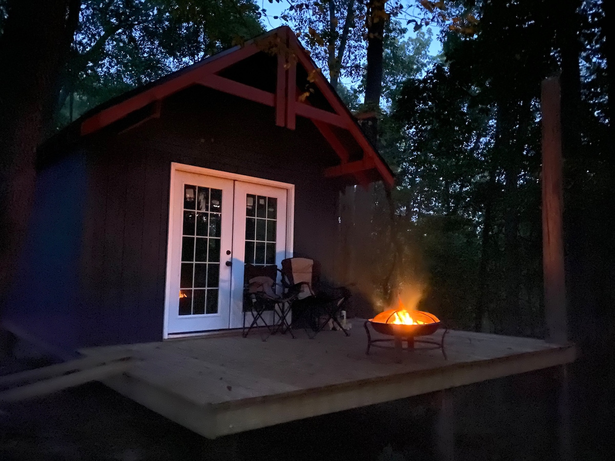 Buffalo Ridge-private secluded cabin for two!