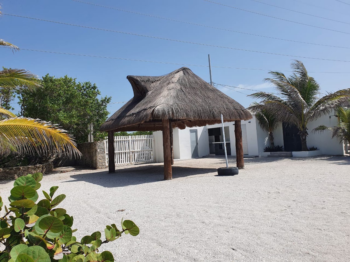 Palapa privada junto a la playa