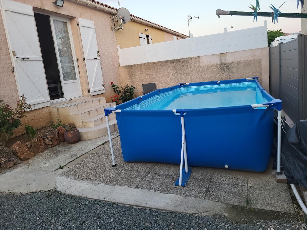 Chambre mansardée chez l'habitant piscine hors sol