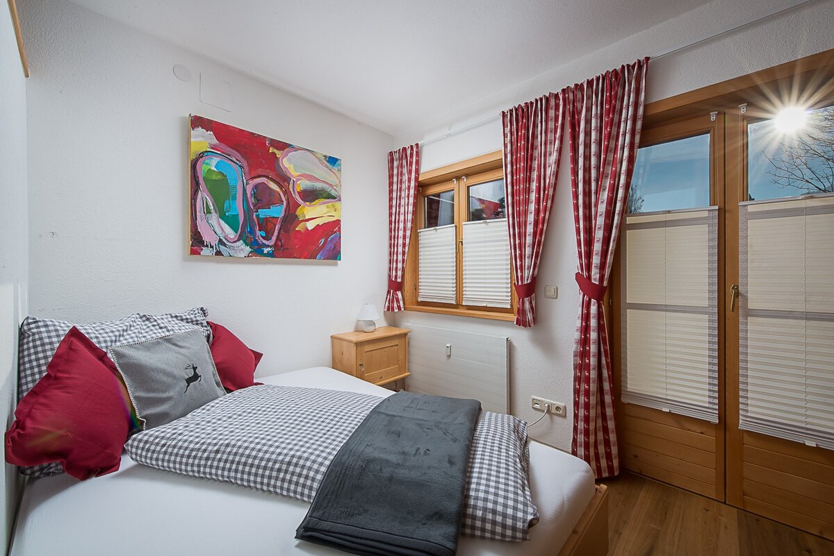 Two Bedroom Apartment Kitzbühel