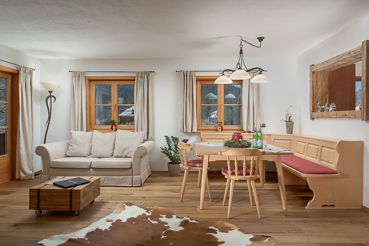 Two Bedroom Apartment Kitzbühel