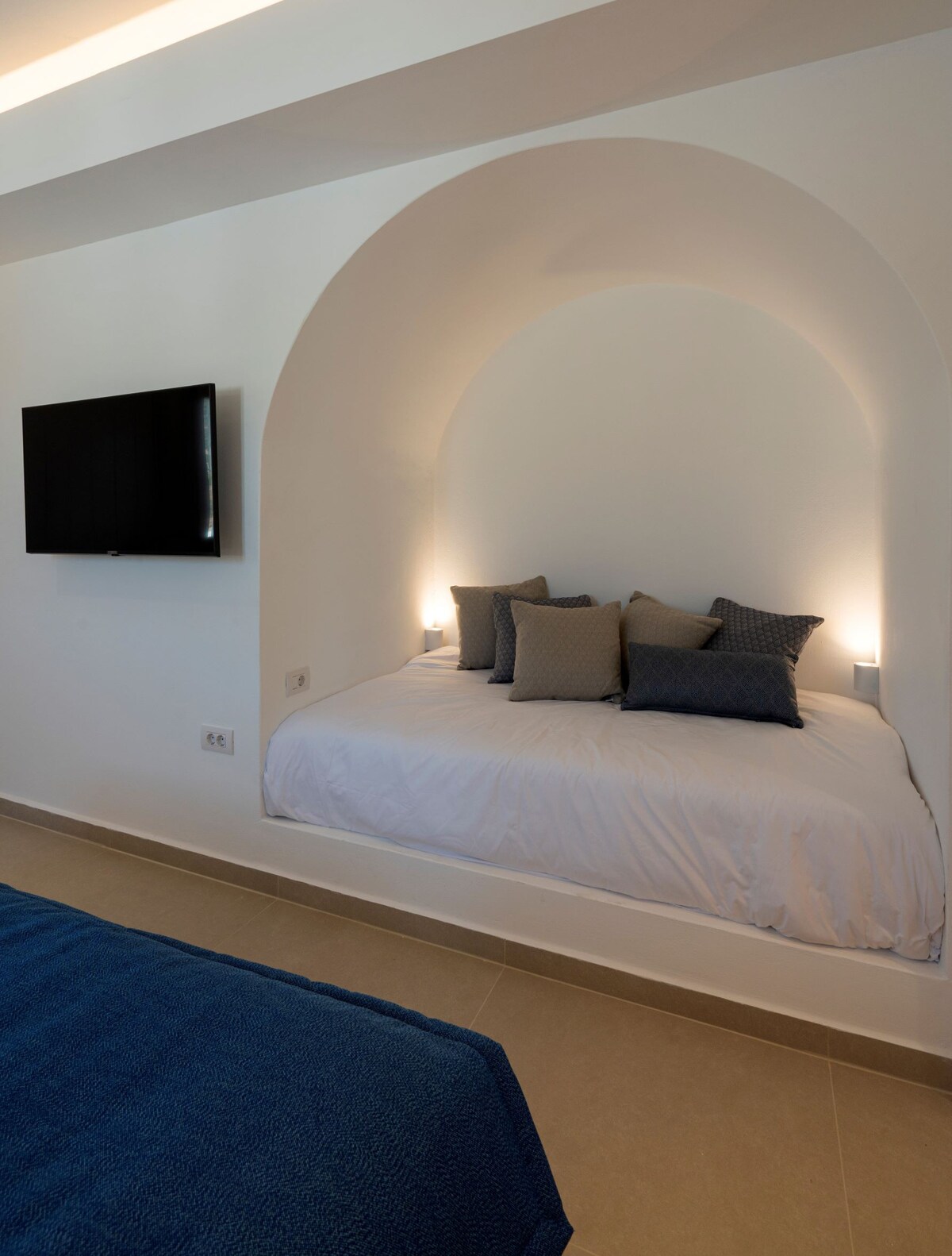 Kameo Antiparos - New luxury Boutique hotel