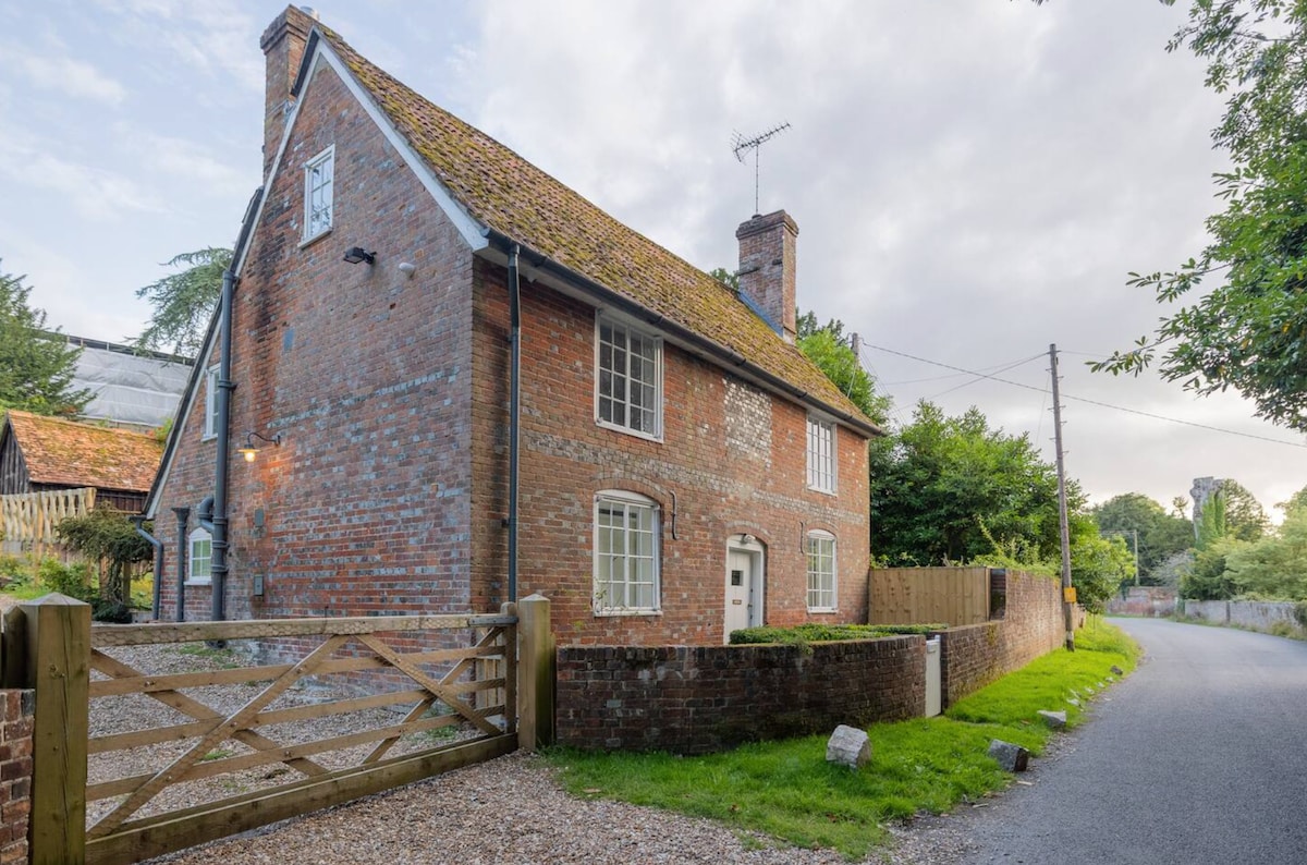 Ivy Cottage at Avington Estate