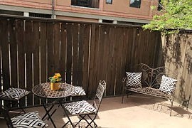 Patio Suite 101-King Bed, Parking Space, Dogs