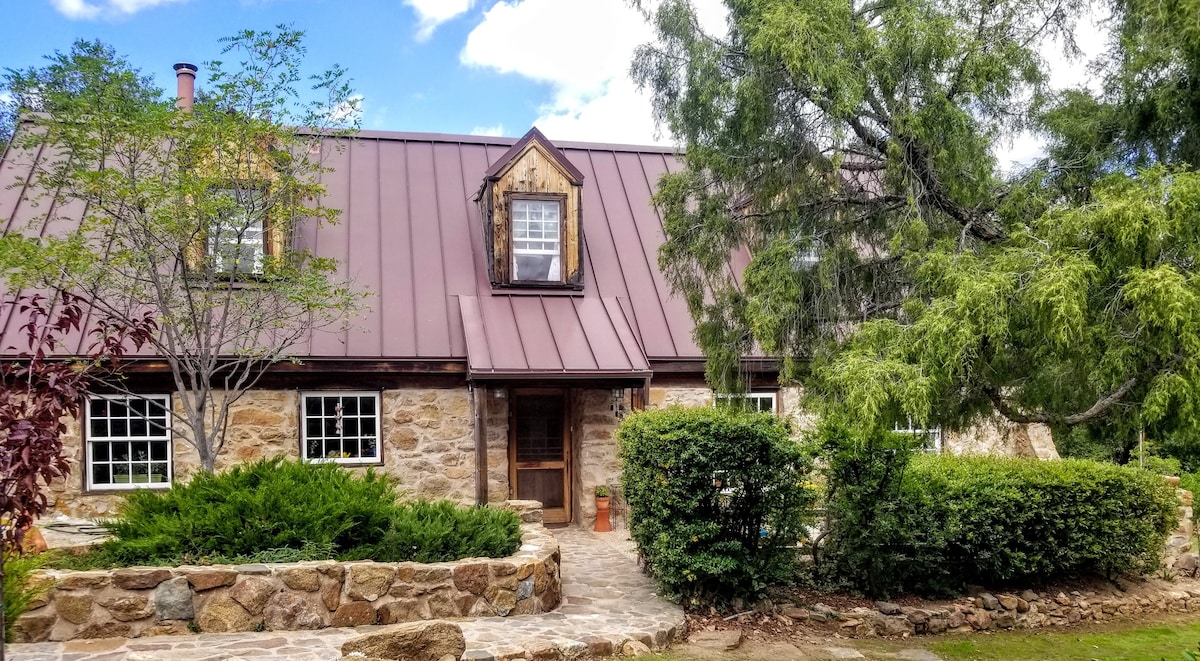 Historic Stoneapple Farm Writers’ Cottage