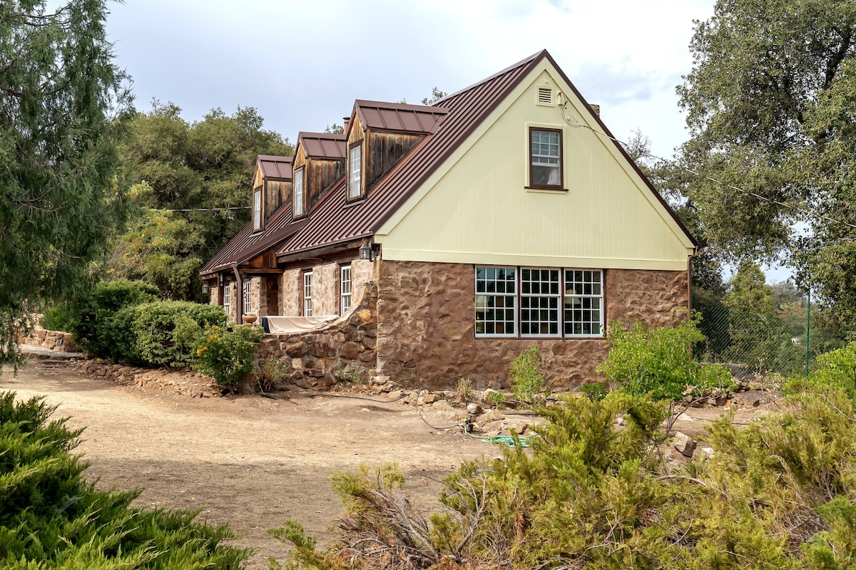 Historic Stoneapple Farm Writers’ Cottage