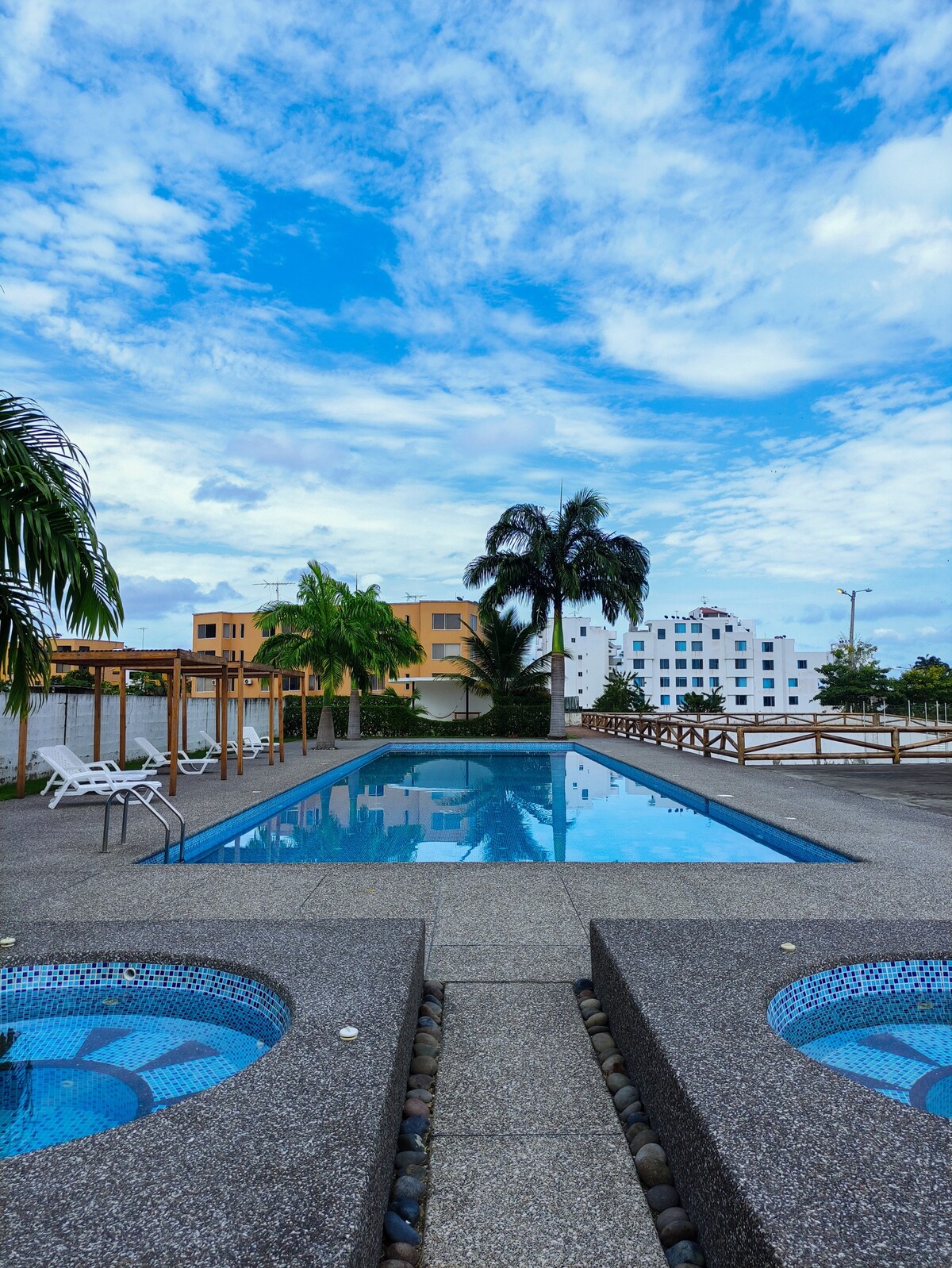 Resort Playa Azul Tonsupa Departamento con vista