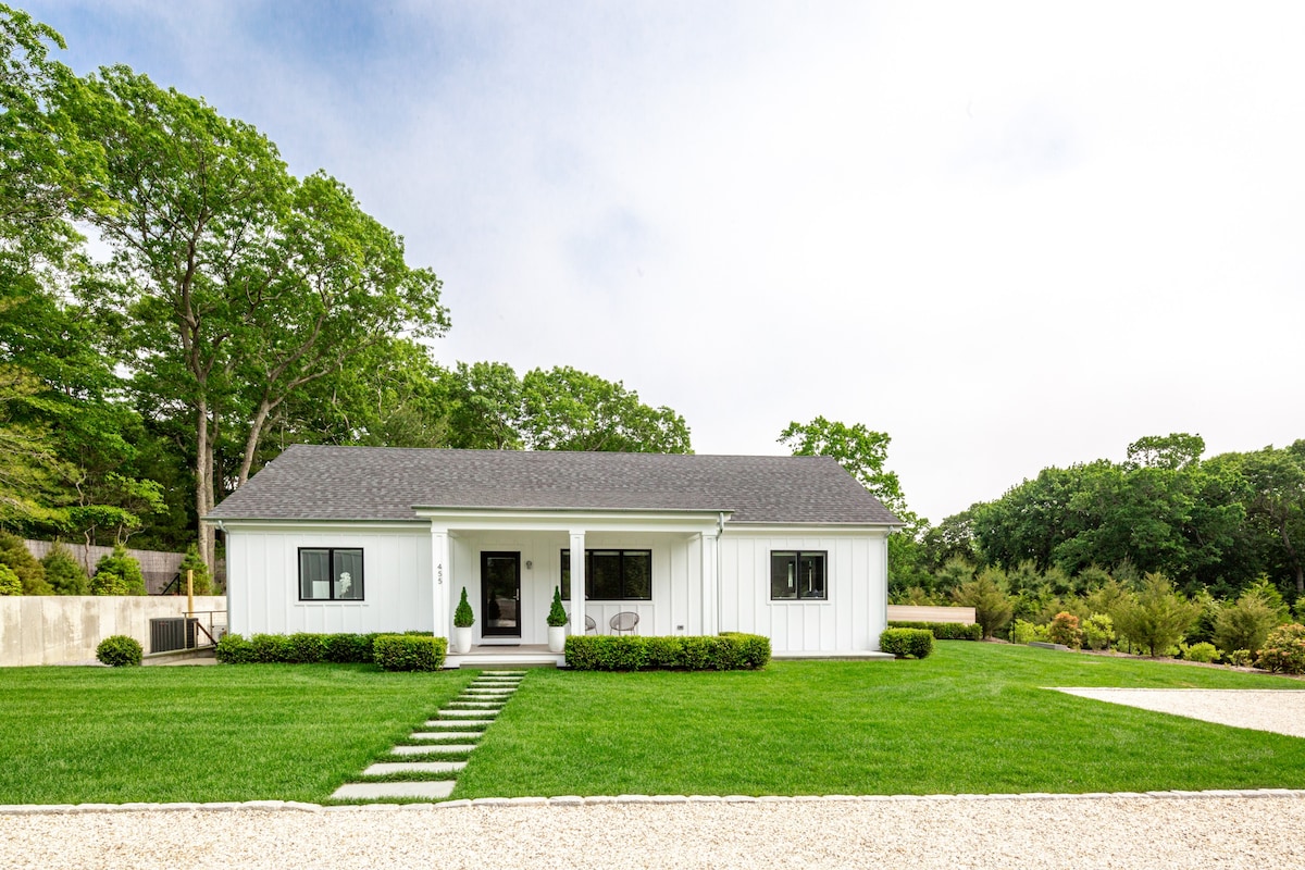 Amagansett Gated and Private Modern Ranch