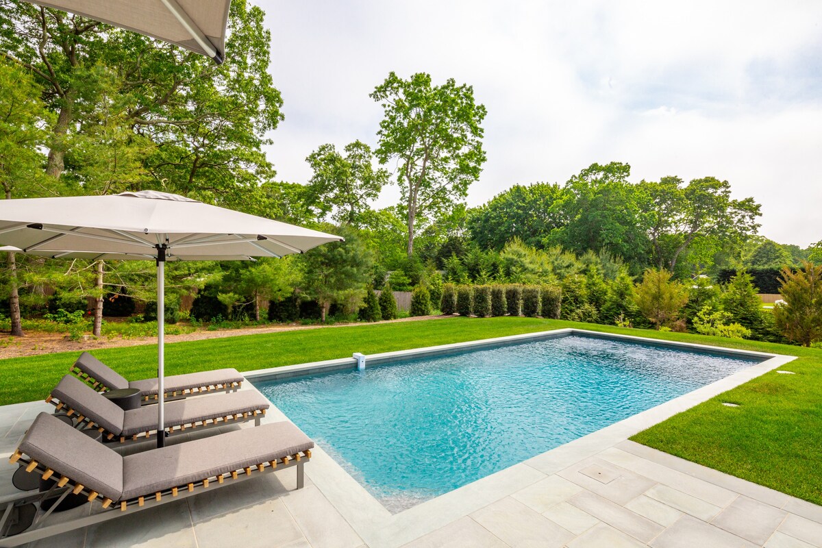 Amagansett Gated and Private Modern Ranch